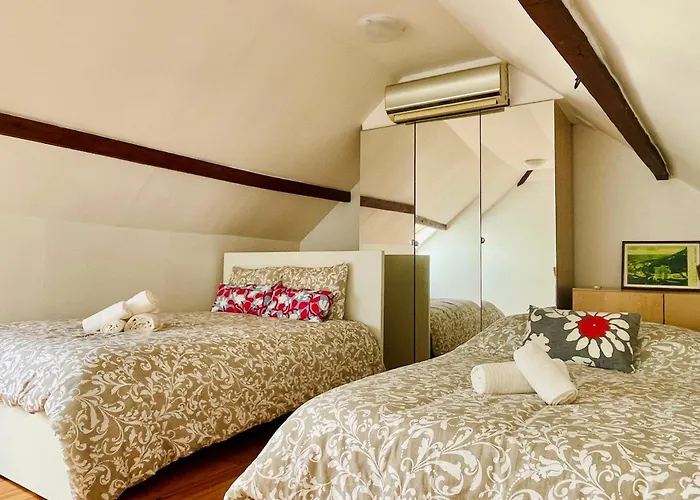 De Διαμέρισμα